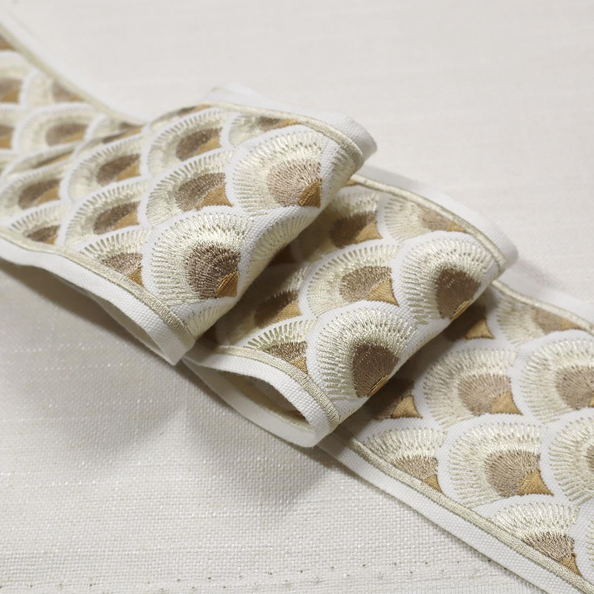 Fanny Emb Tape Quartz - Fabricforhome.com